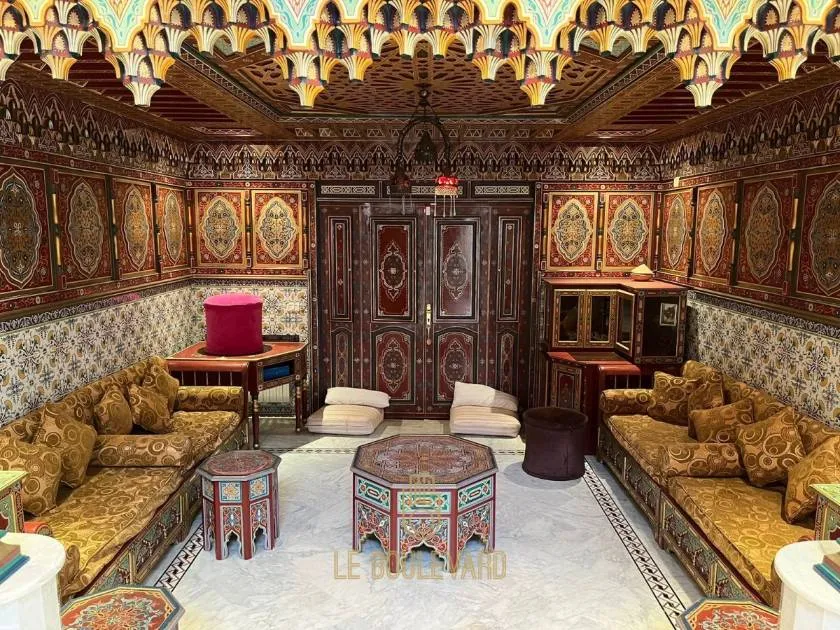 A Vendre Villa De Maitre 3S+5 Avec Piscine Et Sous-sol à Sidi Mahersi, Nabeul 