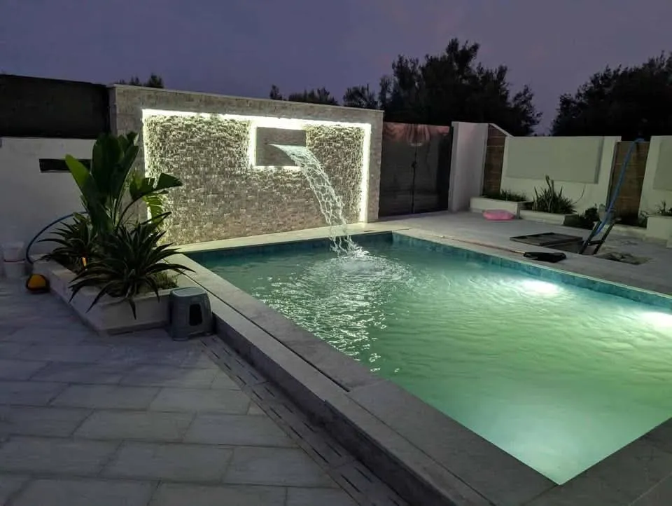 À vendre une superbe villa moderne de standing S+4