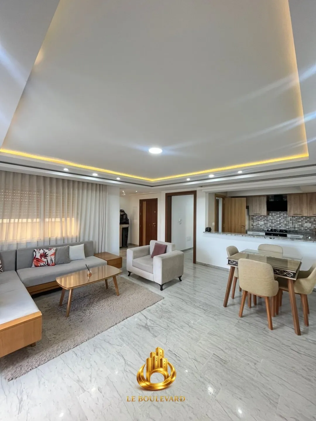 À Louer Penthouse S+2 vue sur mer, situé dans une résidence bien sécurisée à Hammamet Nord