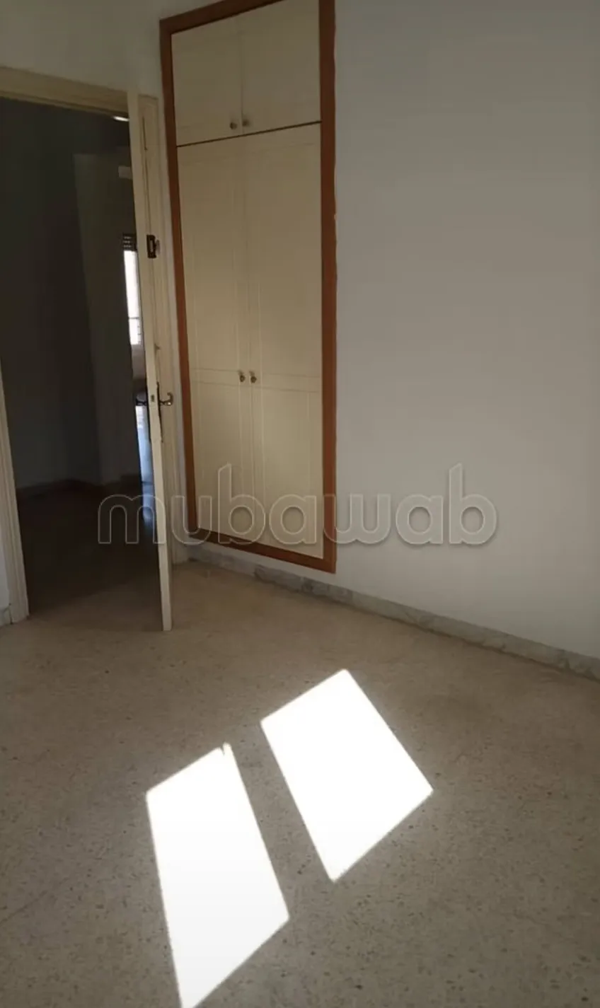 Location S2 vide Ă Riadh El Andalous