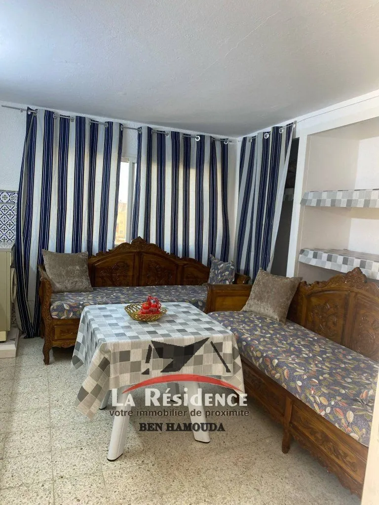 a louer  un studio meublé bien équipé et climatisé situé début de corniche ,Bizerte