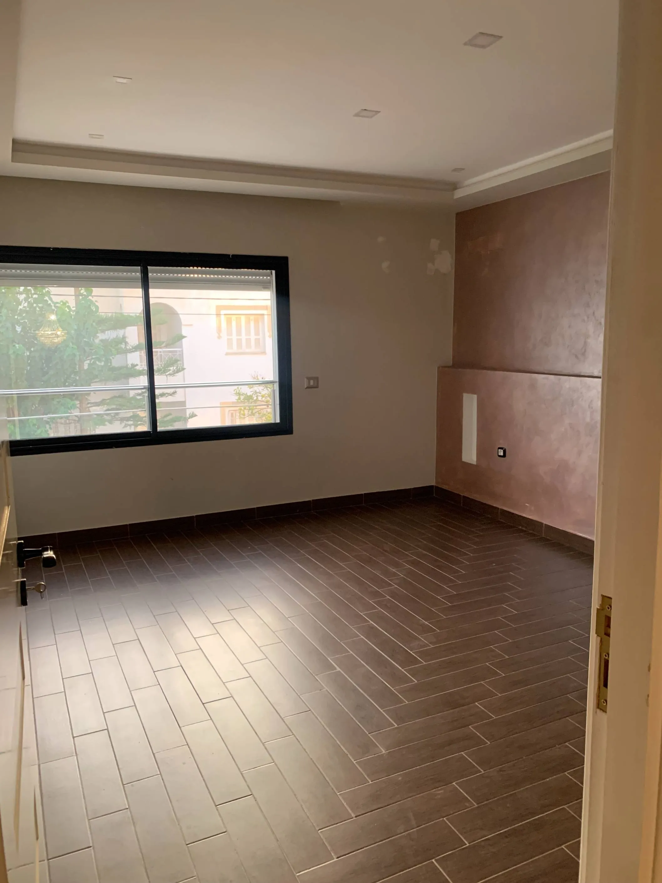 À louer – Duplex spacieux avec jardin à Rades