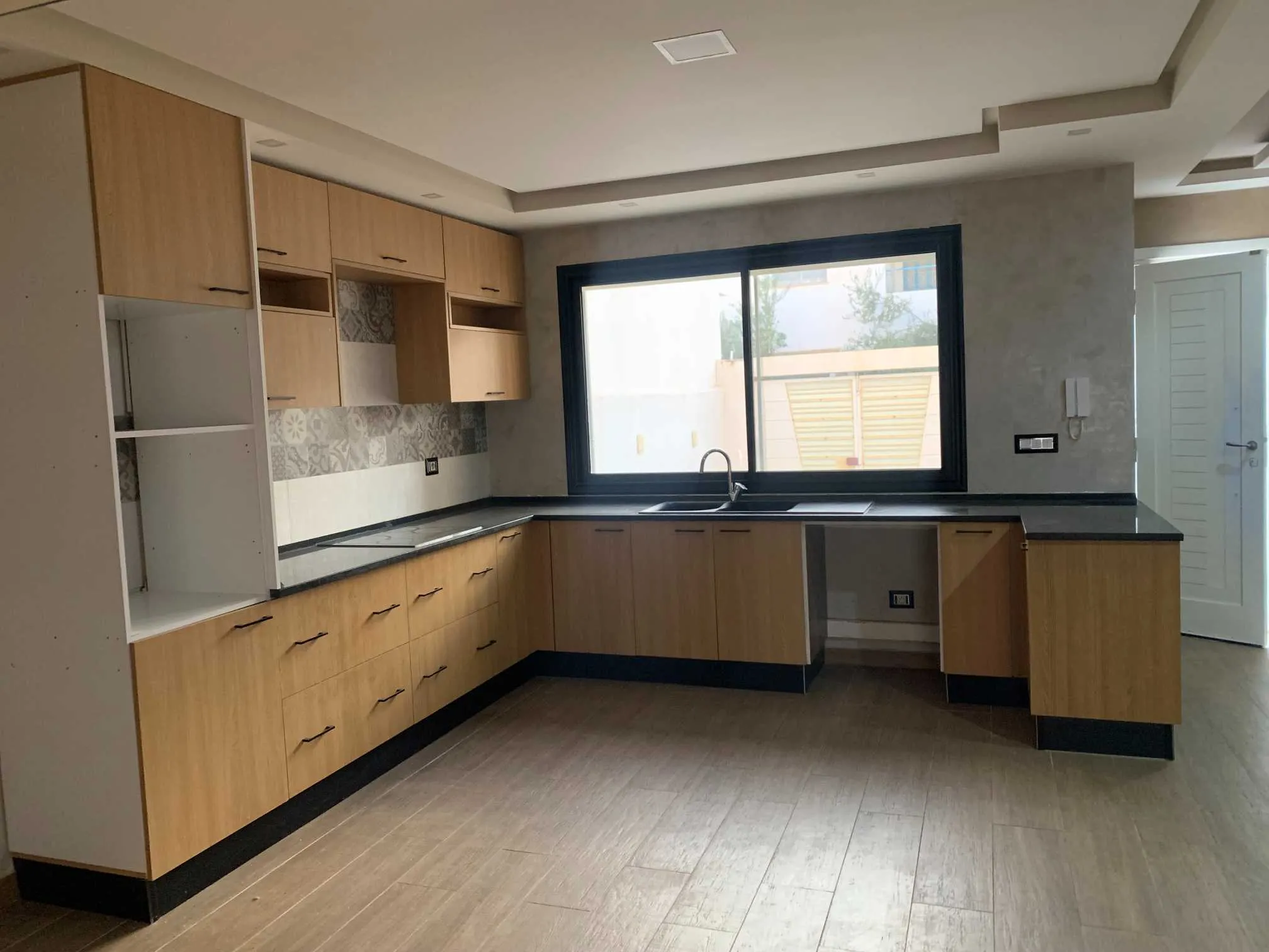 À louer – Duplex spacieux avec jardin à Rades
