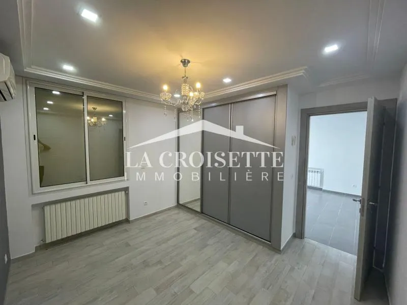 Appartement s2 avec piscine et jardin à Gammarth ZAL2197