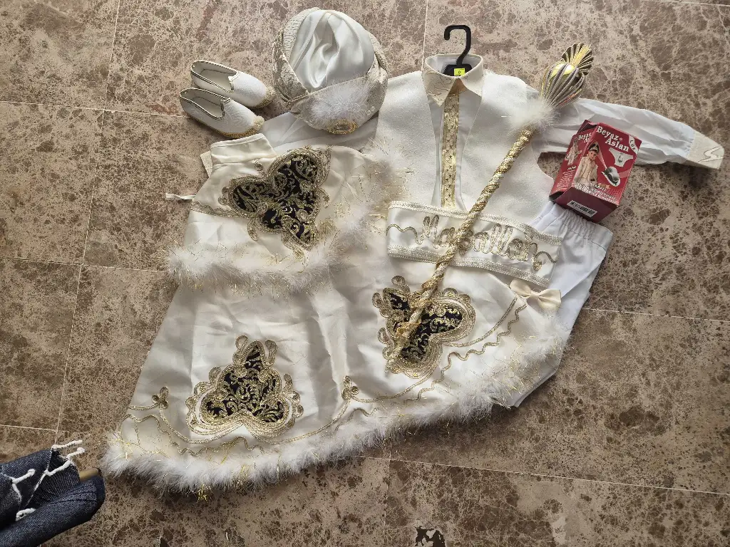 Costume de Circoncision Turc Complet (Style Sultan / Prince) – Taille 2-3 ans