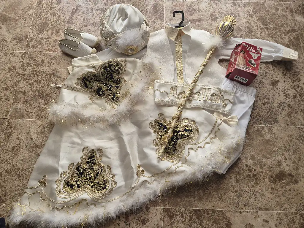 Costume de Circoncision Turc Complet (Style Sultan / Prince) – Taille 2-3 ans