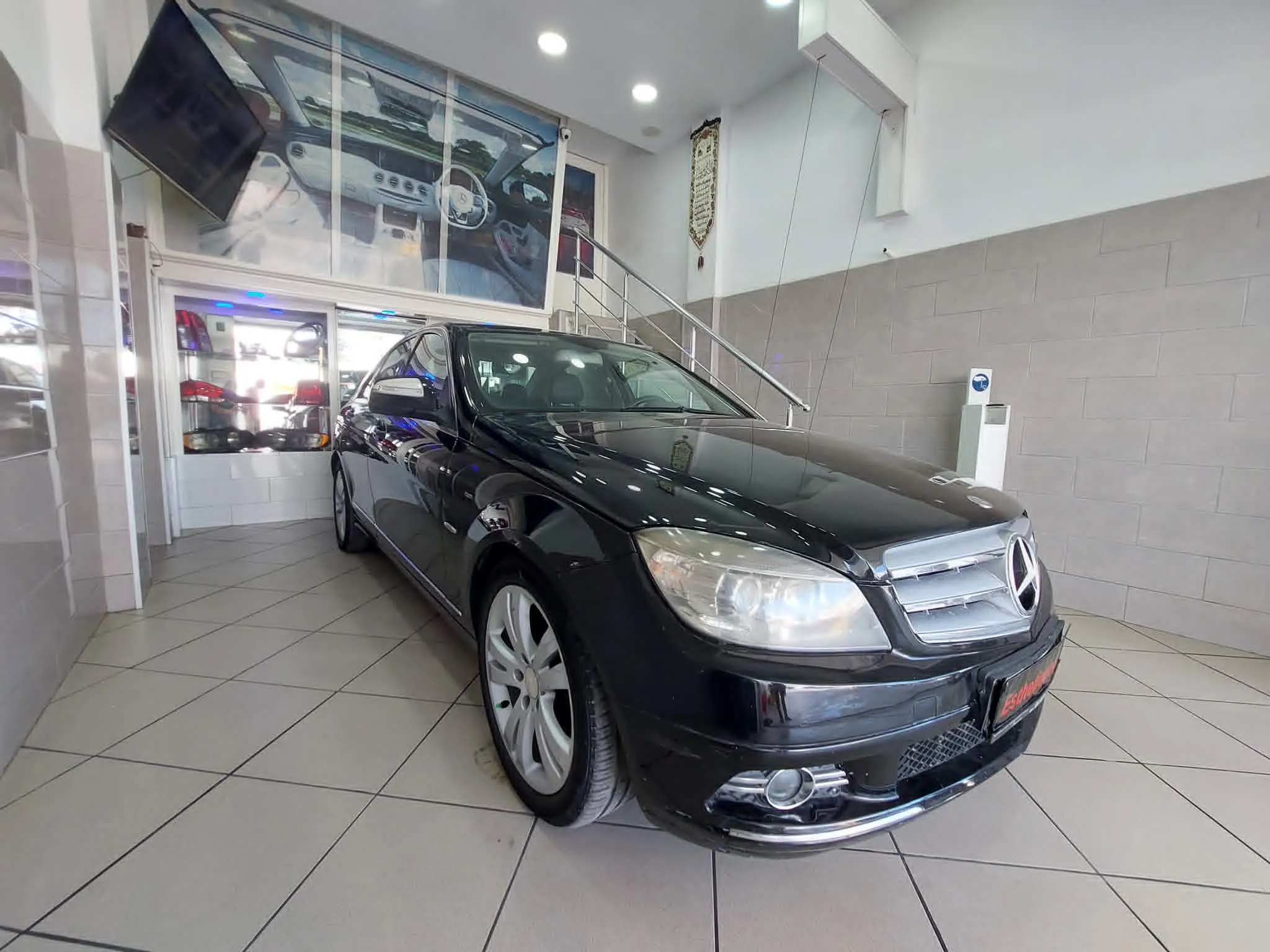 À vendre – Mercedes-Benz C180 Compresser -Tel 98479647