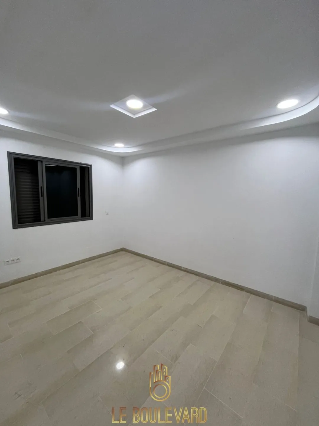 A louer des bureaux à Korba 