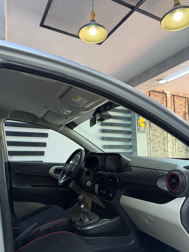 Hyundai Grand i 10 sedan
