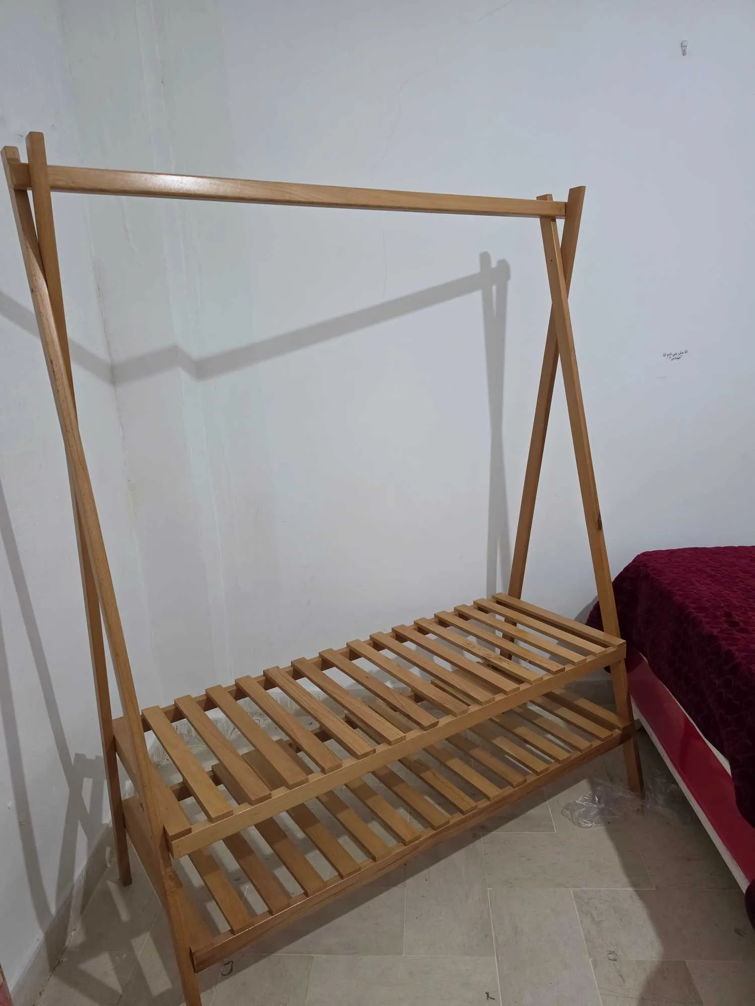 Porte Vêtement en bois Blenz