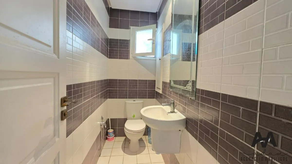 Appartement S+3 avec vue sur mer – 192 m²