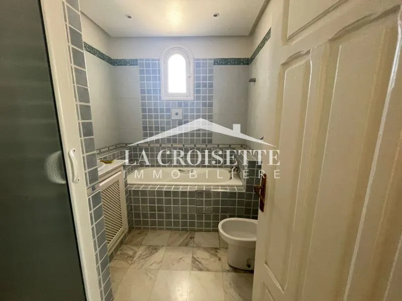 Villa s4 avec piscine à La Marsa MVL1732