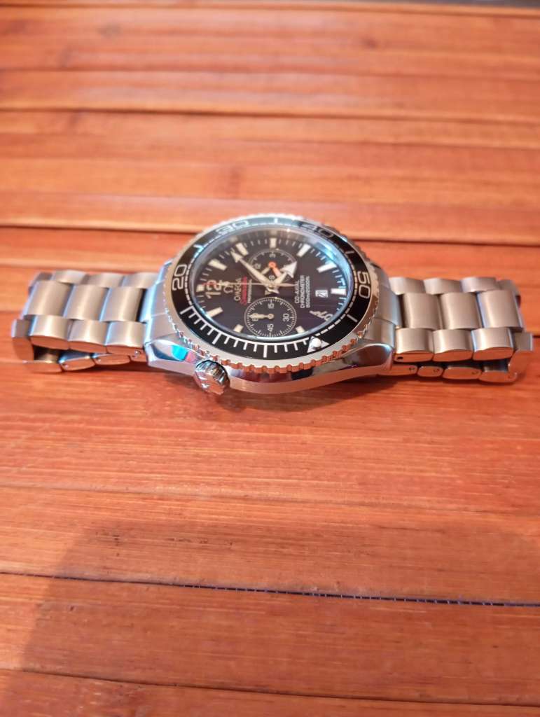 Omega seamaster 007 professionnel jamais utilisé