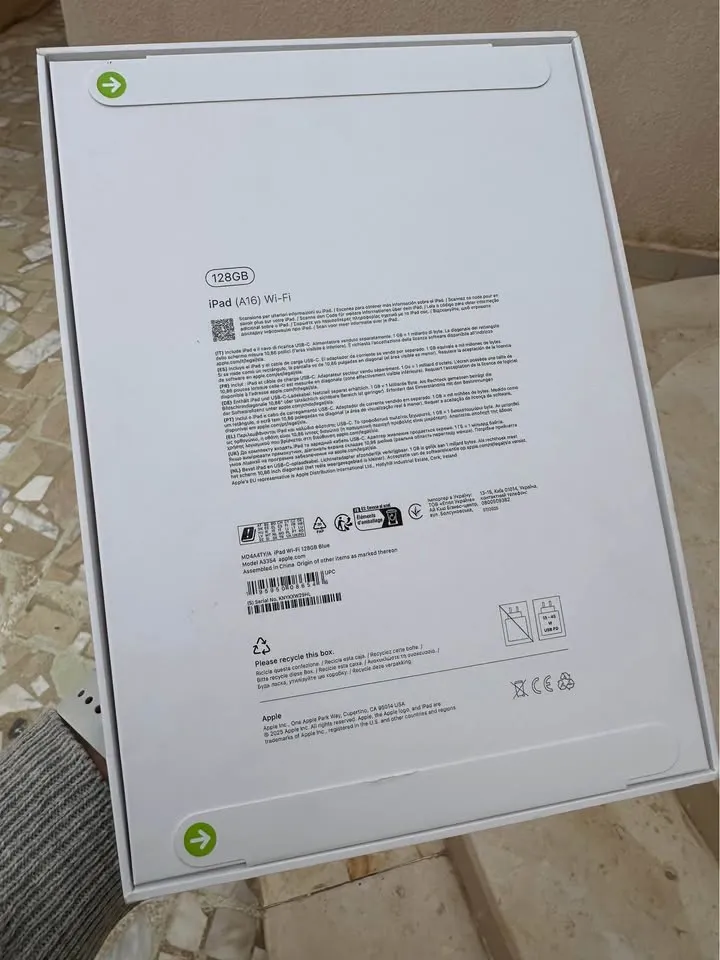 iPad 11 Blue A16 128Gb Wifi cachete