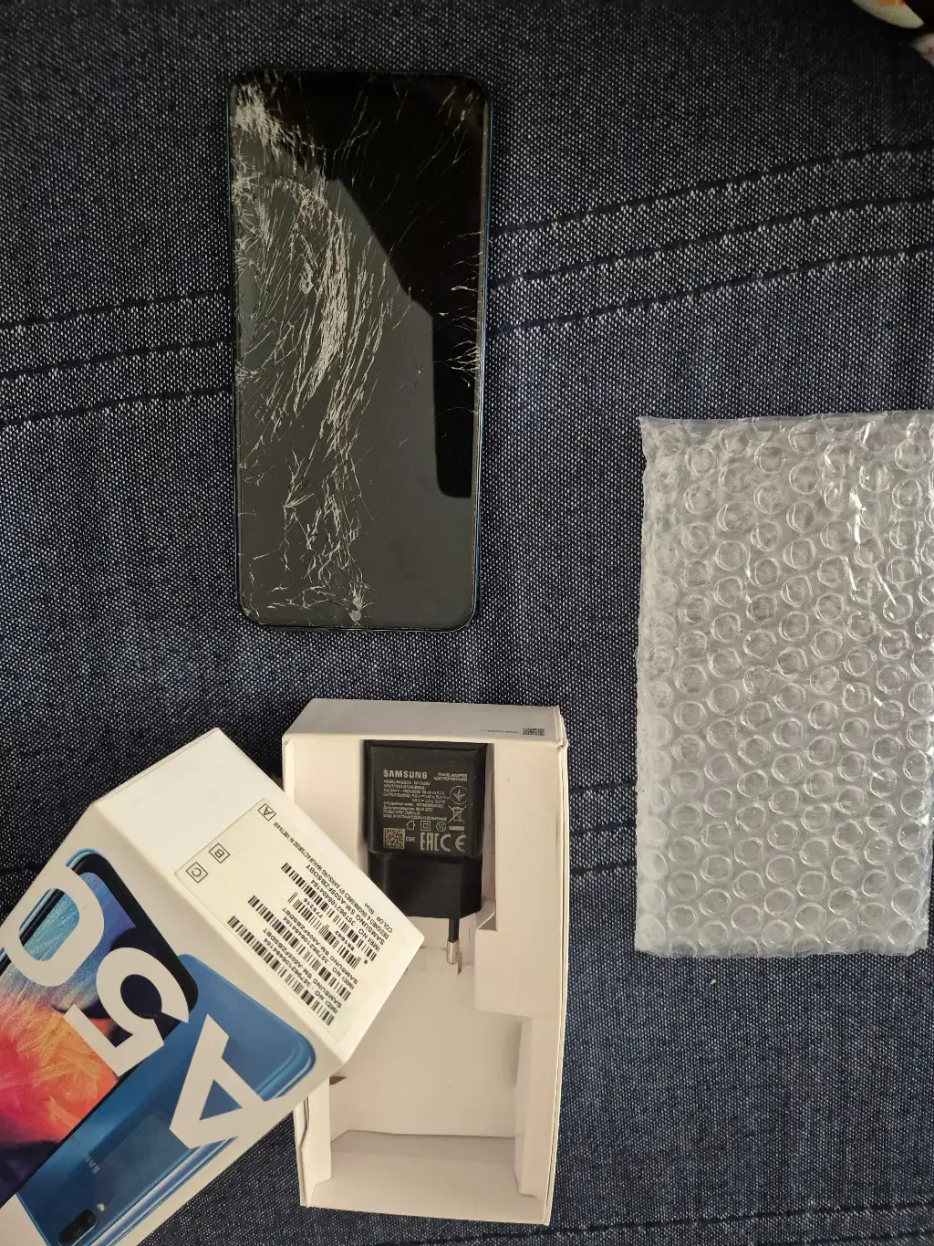 Samsung Galaxy A50 (Bleu, 128 Go) – Pour bricoleur / À réparer – Avec écran neuf et accessoires