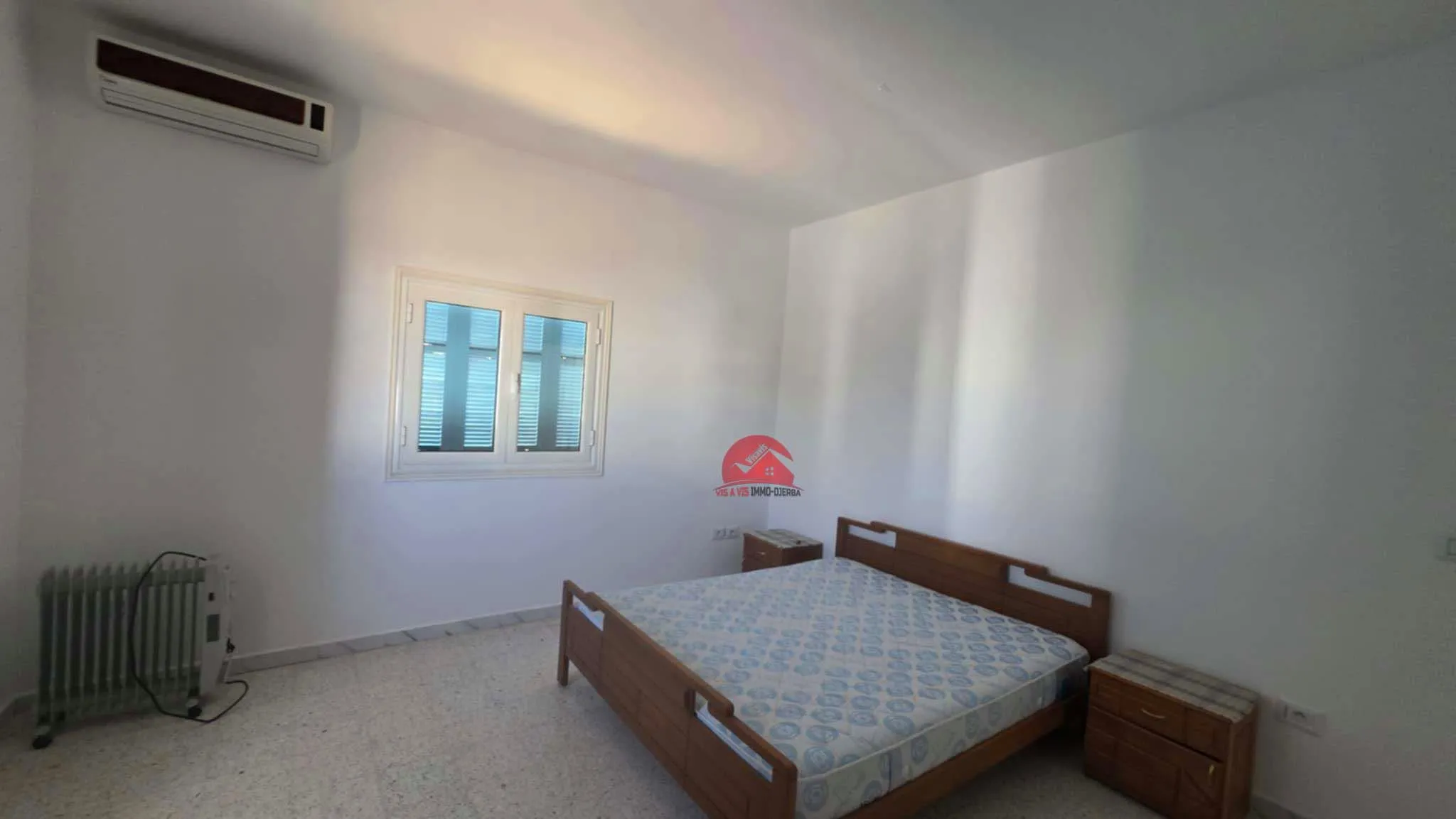 MAISON AVEC TERRAIN À VENDRE À HOUMT SOUK DJERBA ZA - RÉF V724
