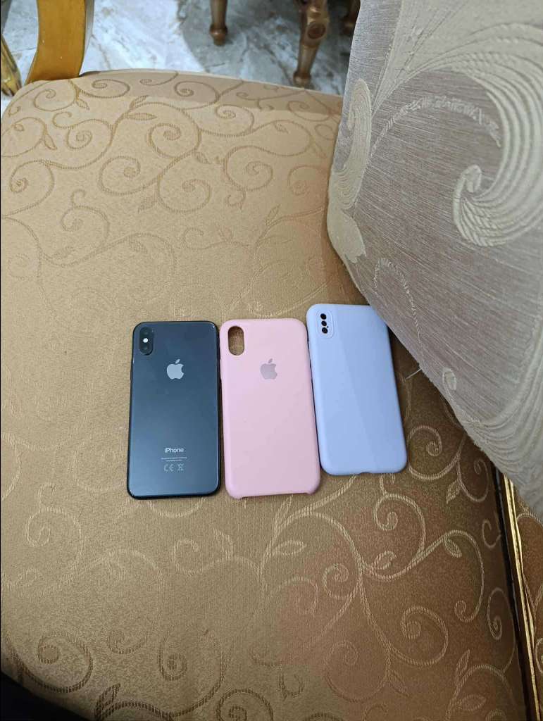 iphone x a létat dorigine 
stockage 64g 
faceid activé
trutone activé
batrie 75%
version ios 16.7.12

