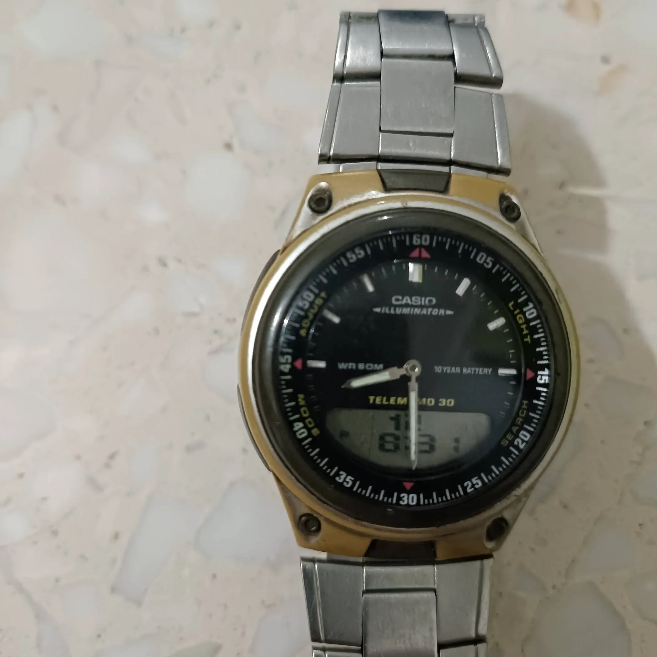 montre casio illuminator et herma mecanique