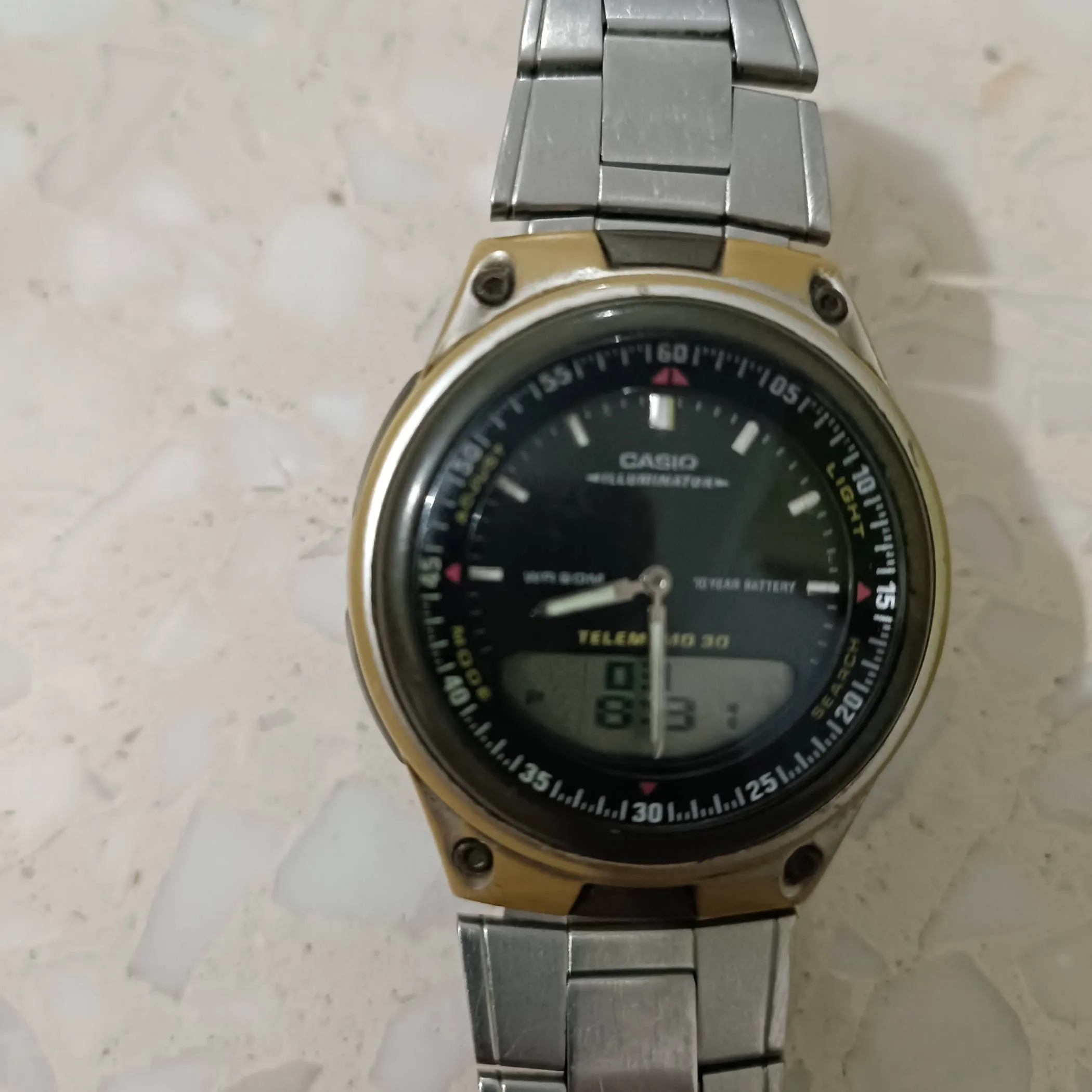 montre casio illuminator et herma mecanique