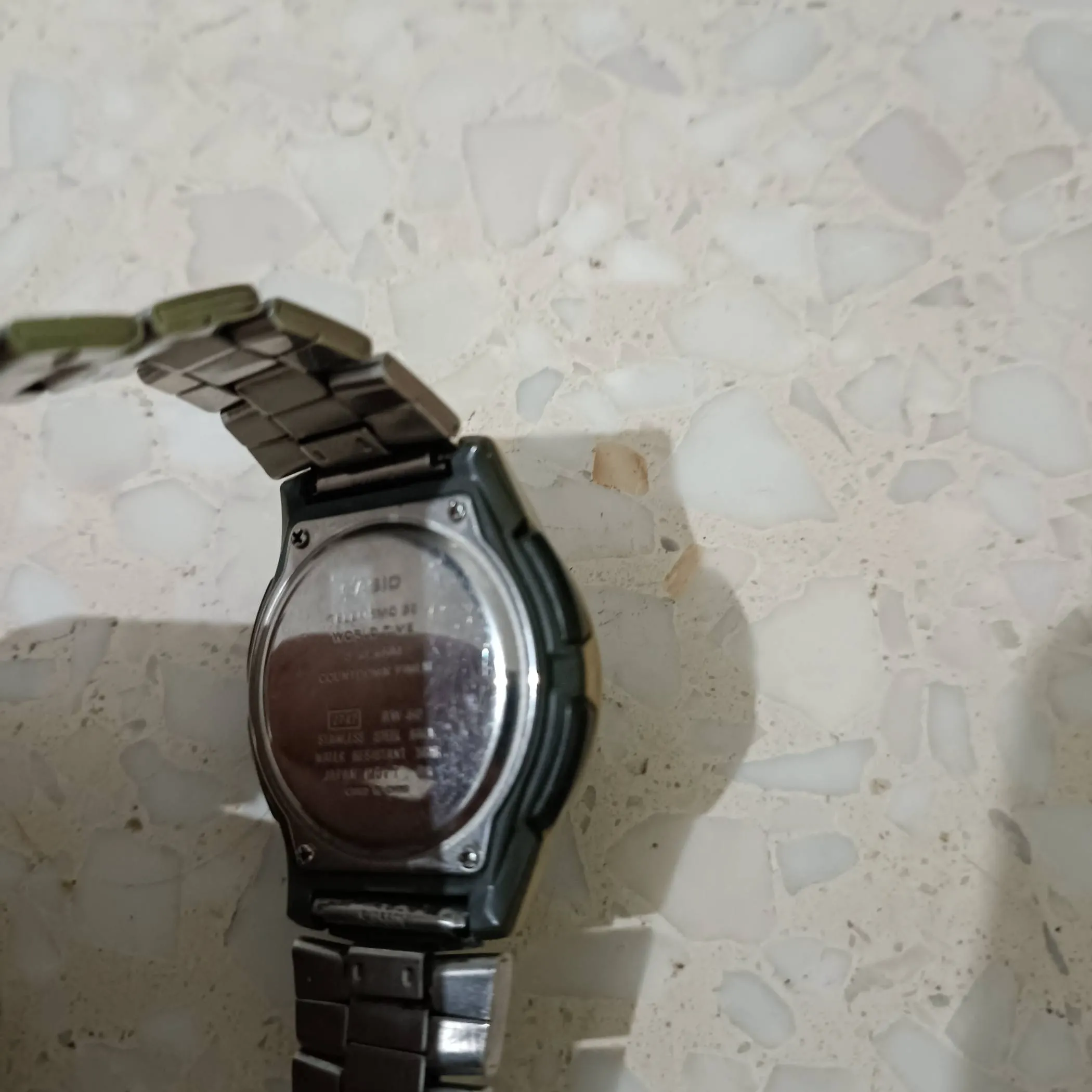 montre casio illuminator et herma mecanique