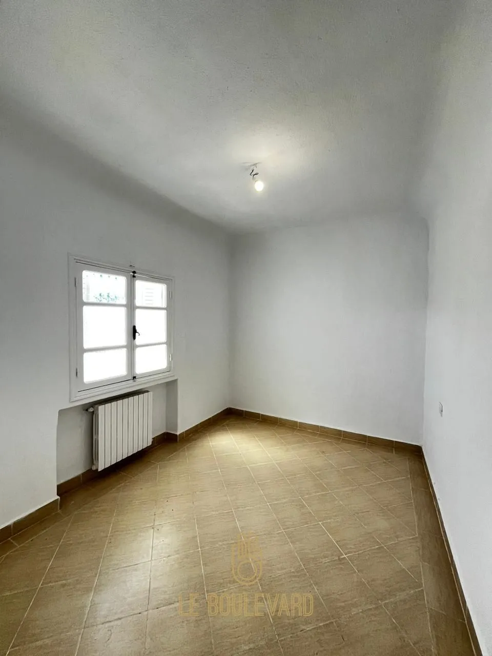 A vendre villa S+4 avec piscine à Hammamet Nord