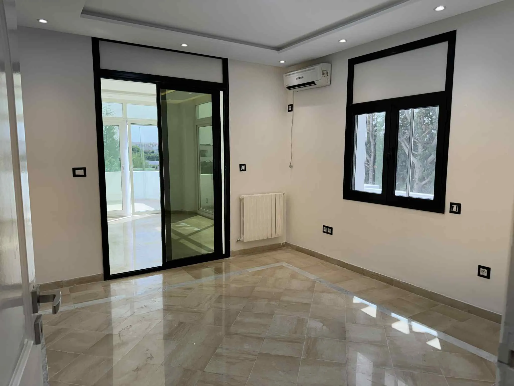 Coquette villa haut standing au Lac 1