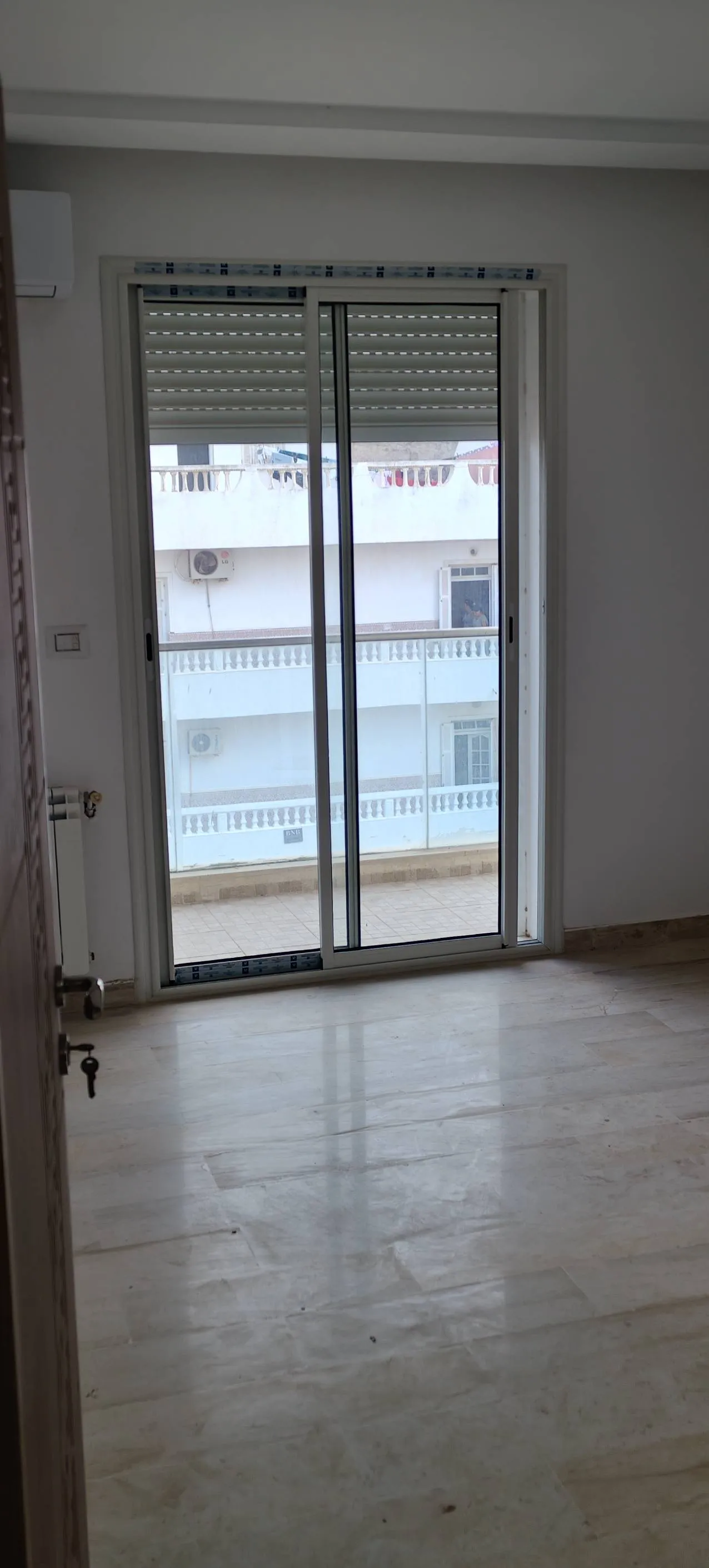 Vente d’appartement face à la mer – Chott Mariem