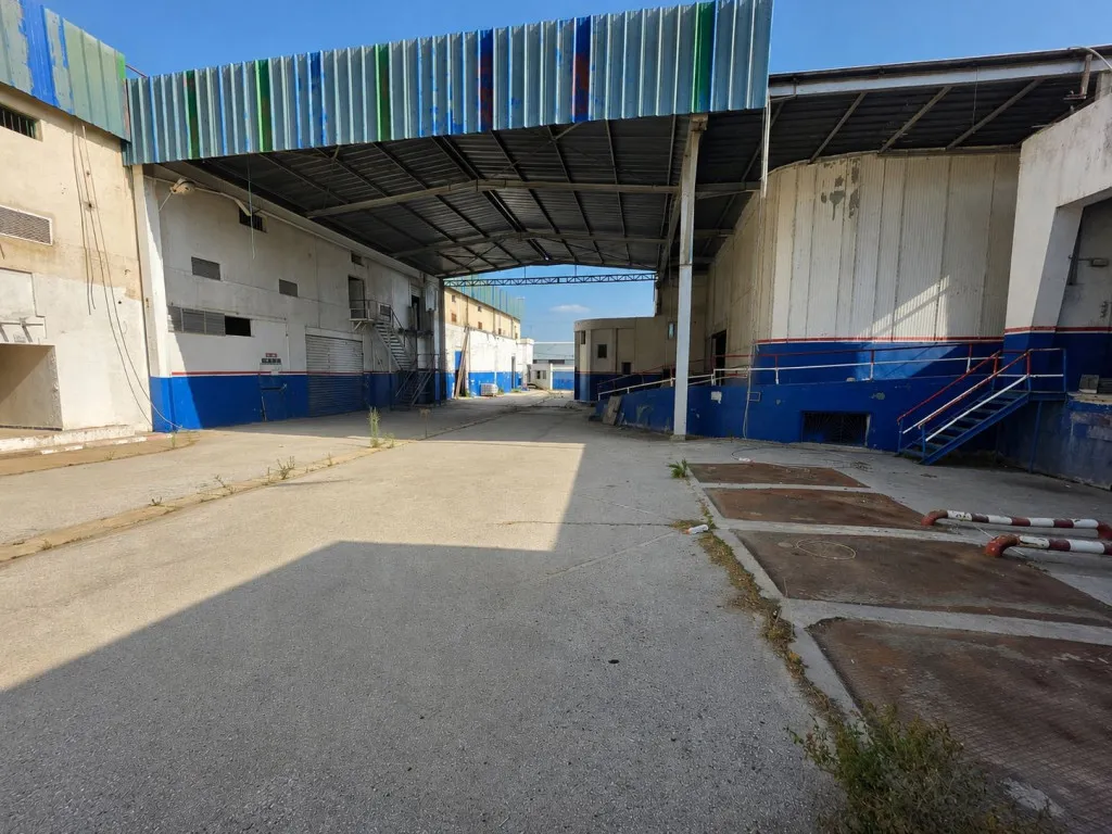 Usine 7 050 m² à Bir El Kassâa