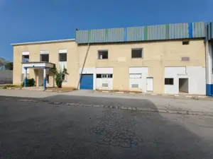 Usine 7 050 m² à Bir El Kassâa