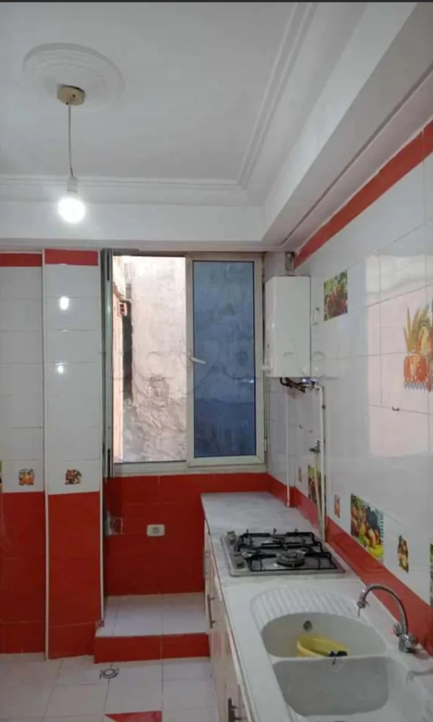 Location S3 vide à Borj Louzir 