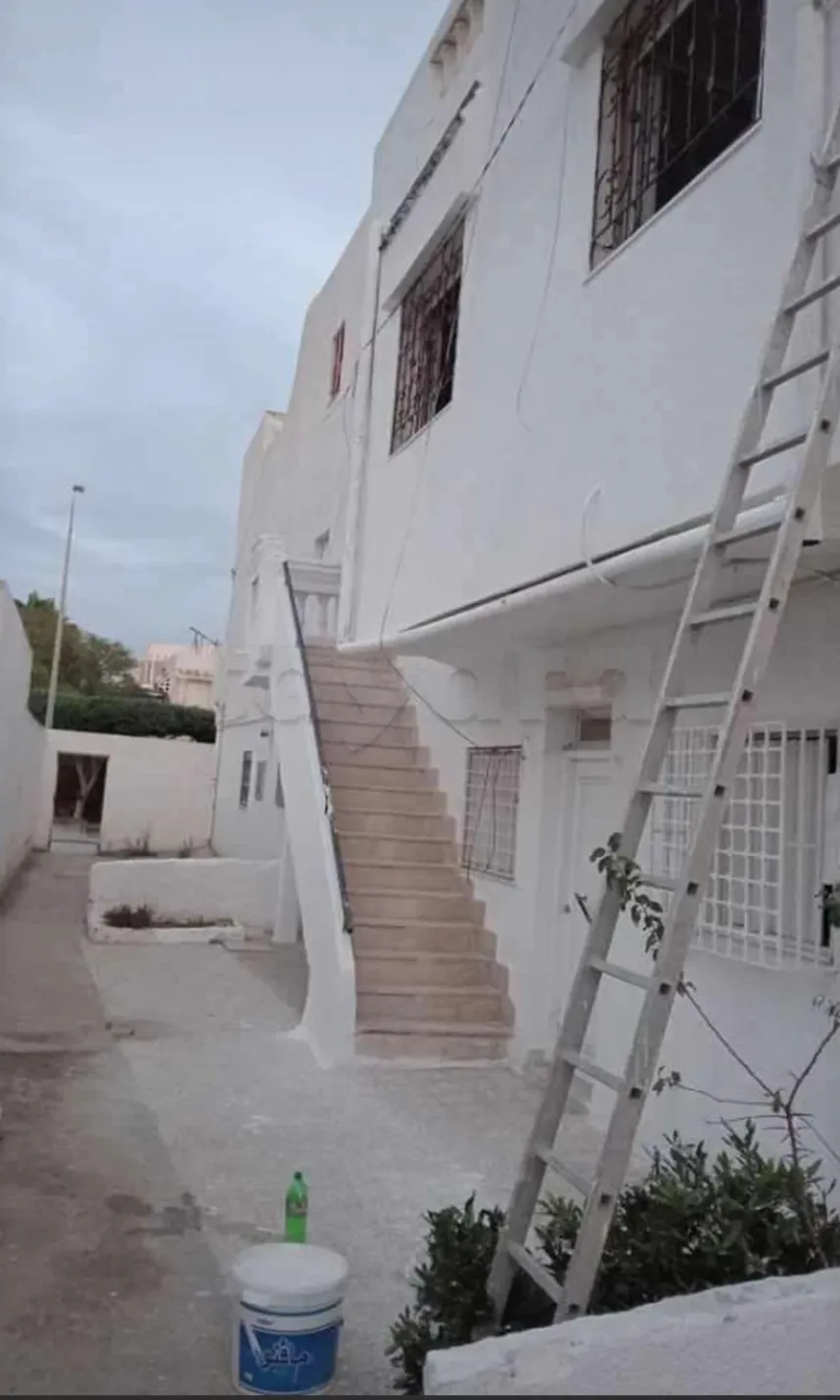 Location S3 vide à Borj Louzir 