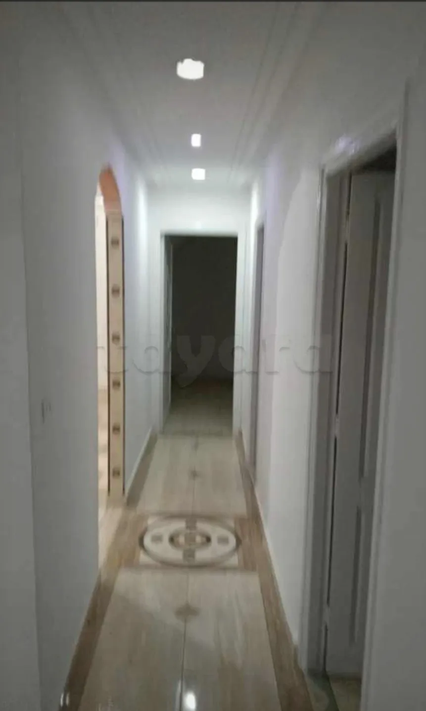 Location S3 vide à Borj Louzir 