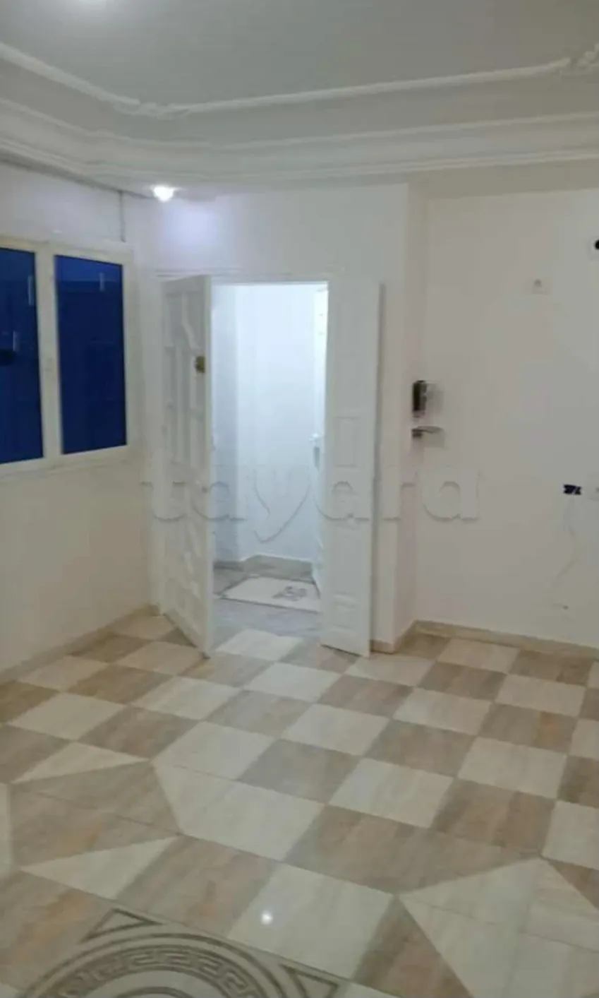 Location S3 vide à Borj Louzir 