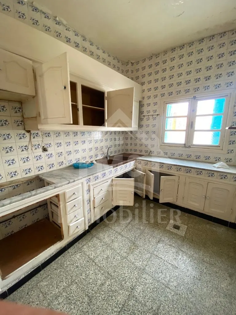 Maison arabesque S+3 avec patio et jardin Ă  vendre 51355351