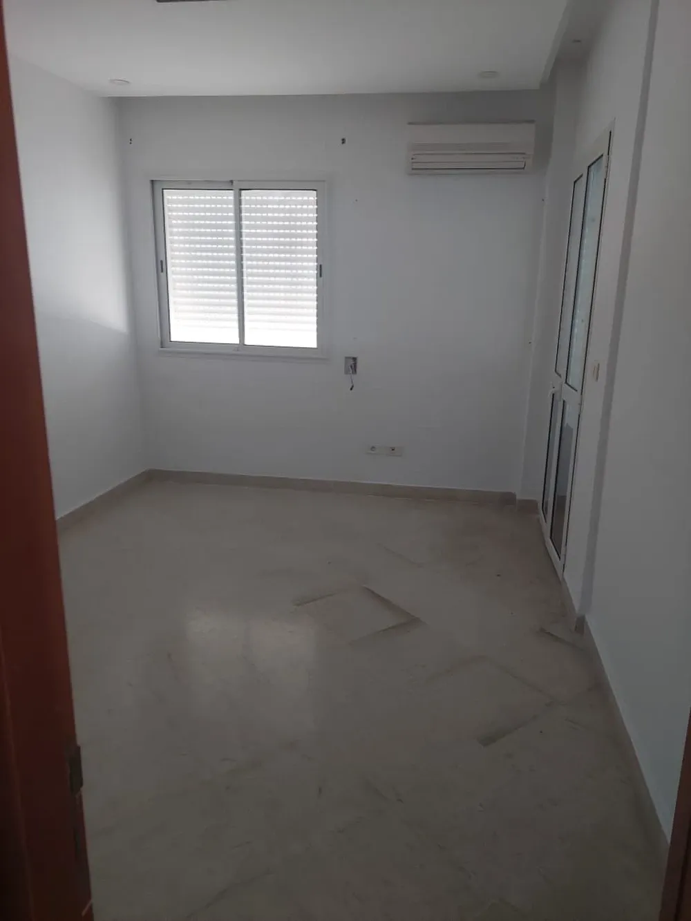 Appartement commercial Lac 2