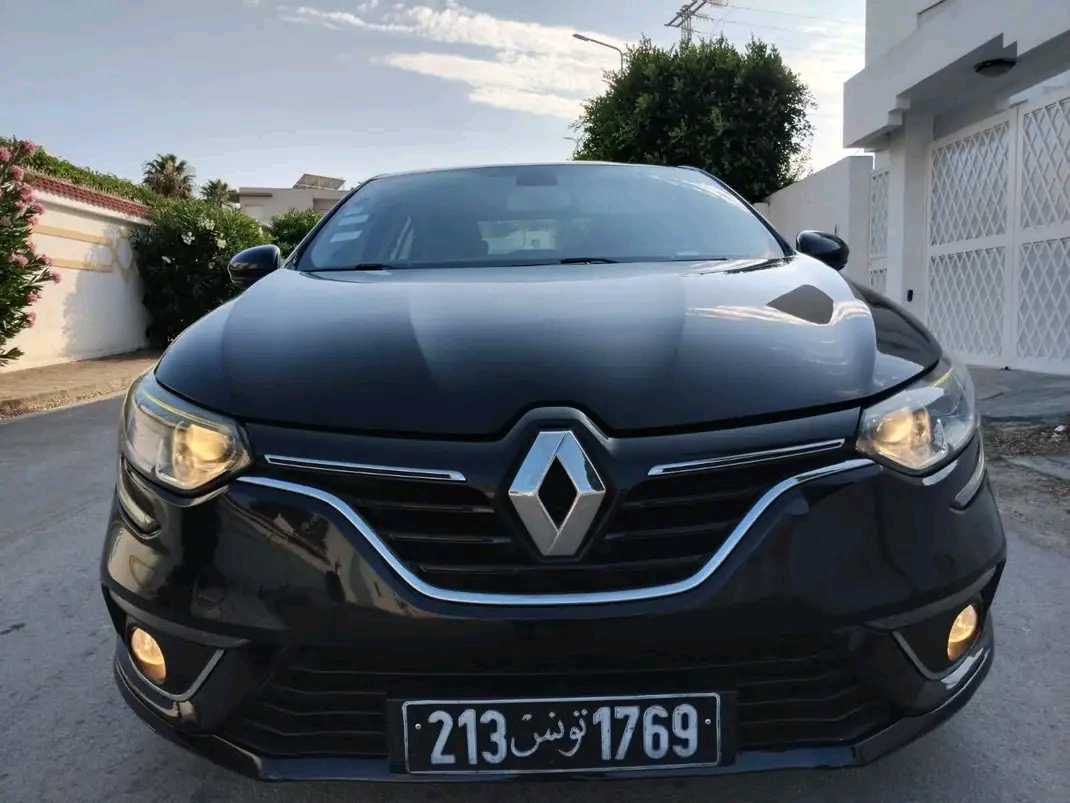 RENAULT MEGANE FULL OPTION PREMIÈRE MAIN