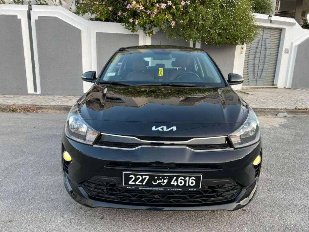 KIA RIO COUPÉ PREMIÈRE MAIN EN EXCELLENT ÉTAT 