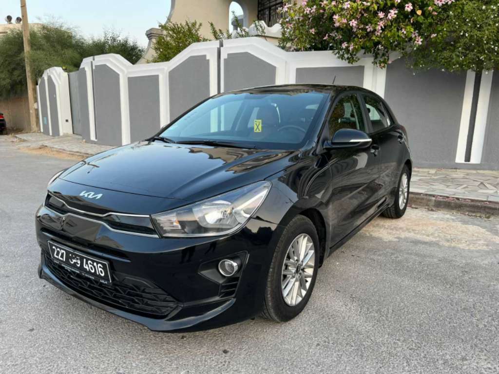 KIA RIO COUPÉ PREMIÈRE MAIN EN EXCELLENT ÉTAT