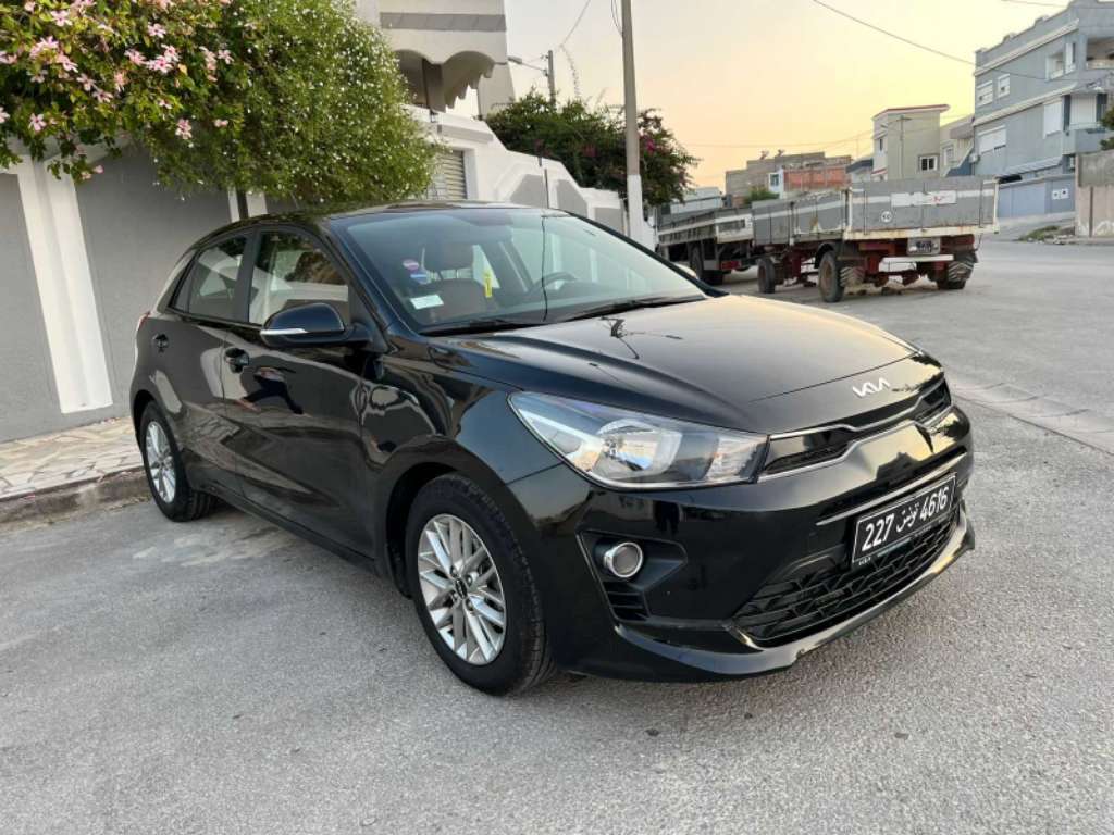 KIA RIO COUPÉ PREMIÈRE MAIN EN EXCELLENT ÉTAT