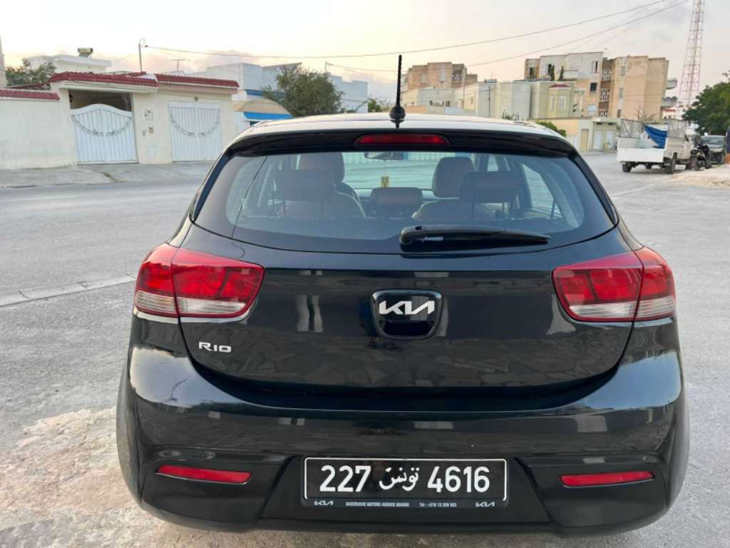 KIA RIO COUPÉ PREMIÈRE MAIN EN EXCELLENT ÉTAT