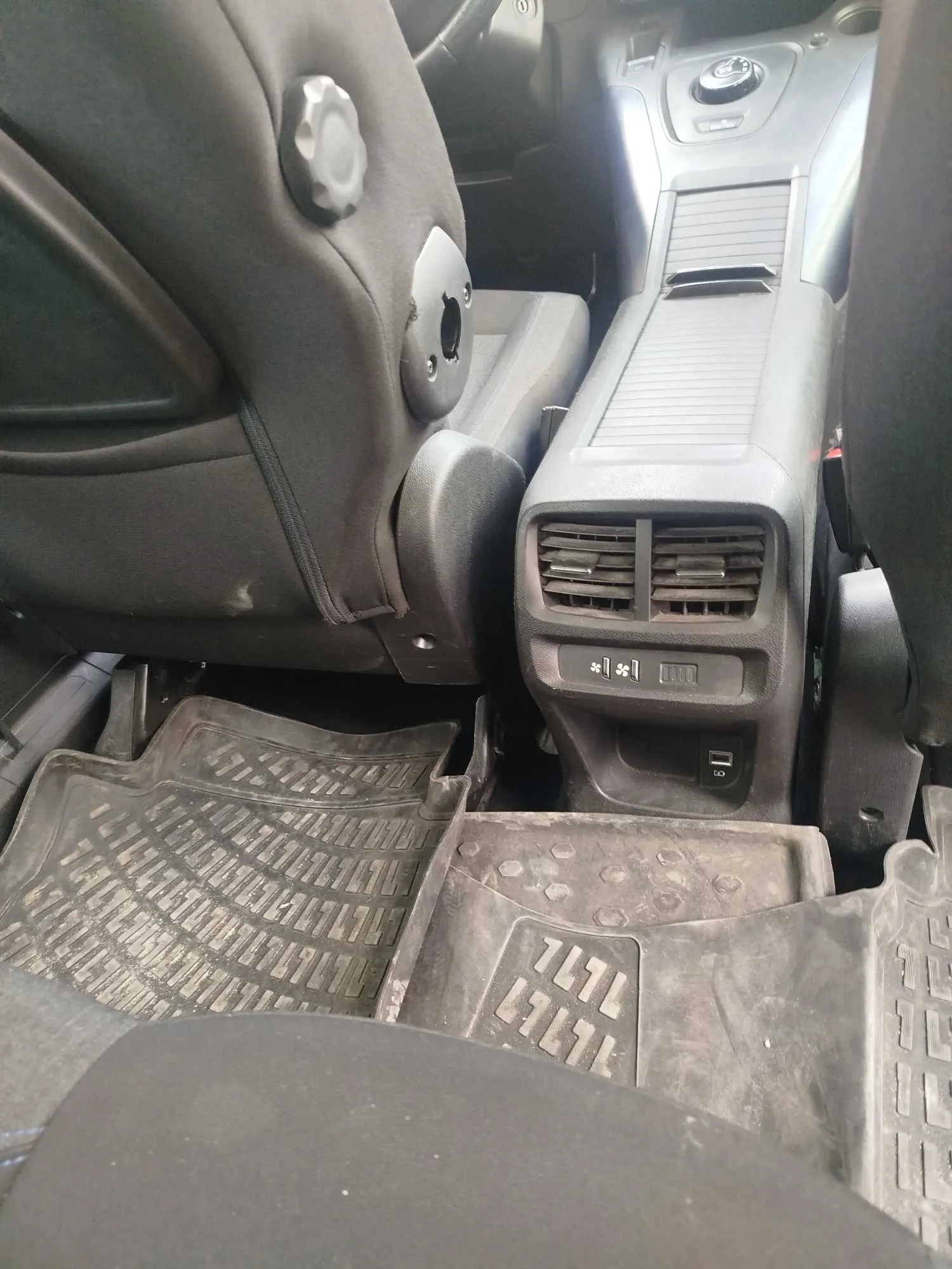 Belle voiture rifter importe 5places 