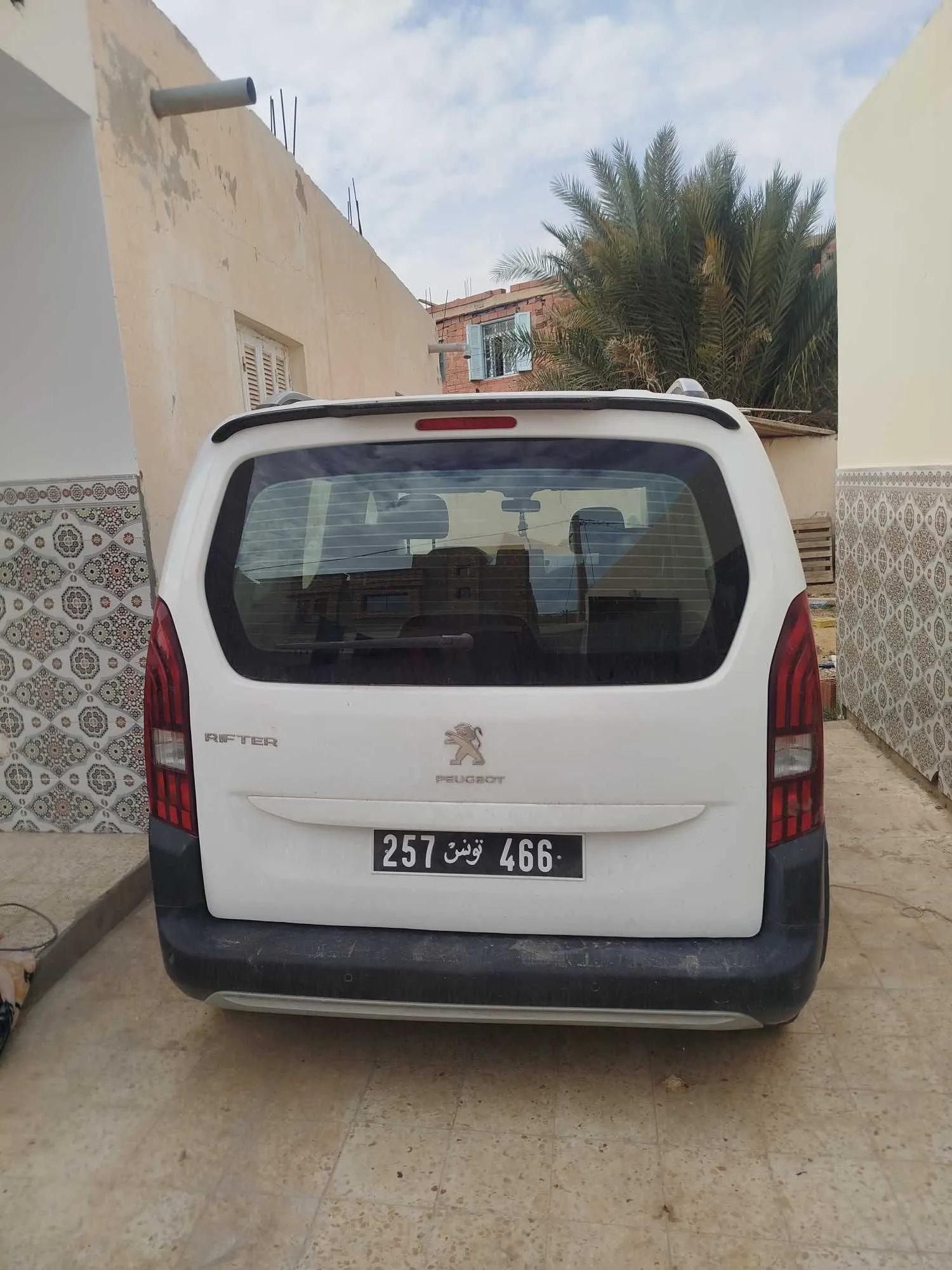 Belle voiture rifter importe 5places 