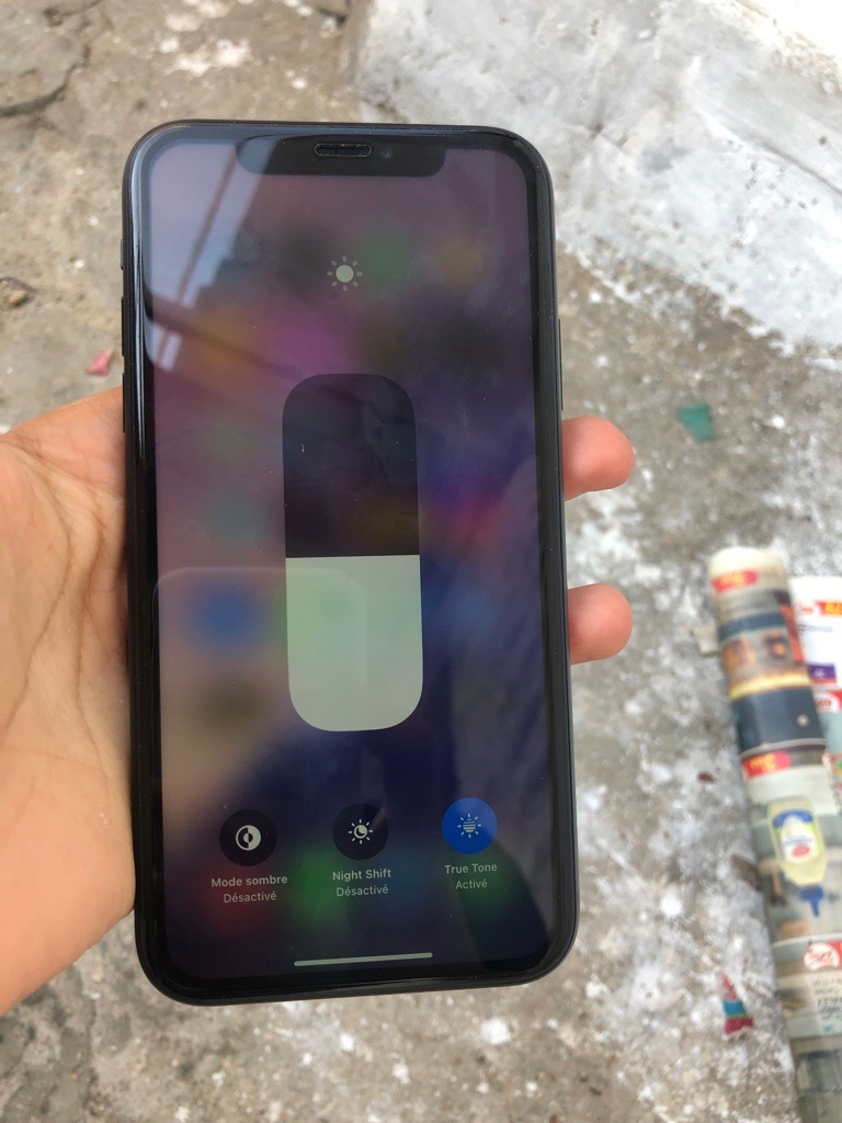 iphone xr 64gb
