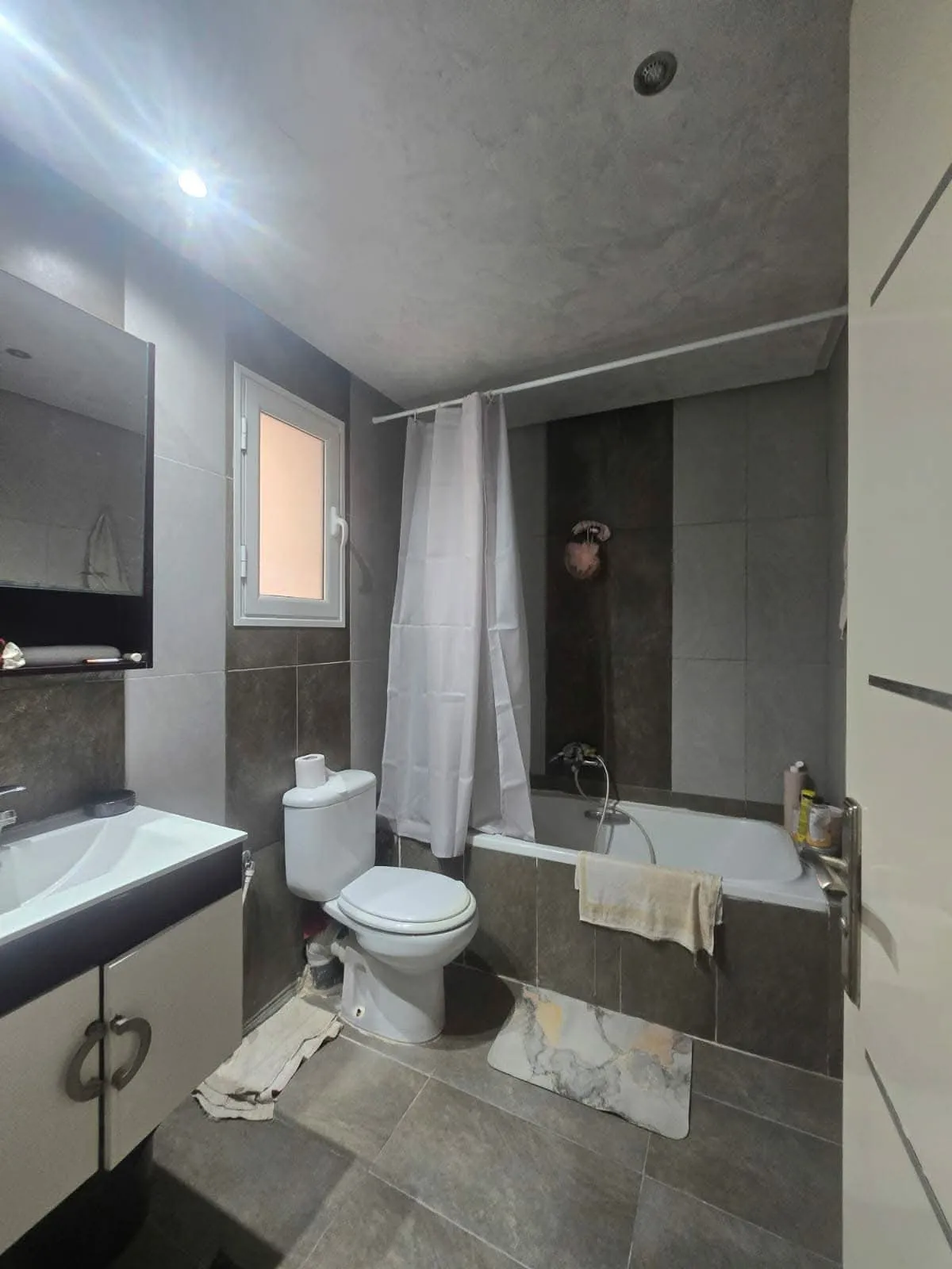 A vendre appartement S2 avec place de parking _hammam Sousse