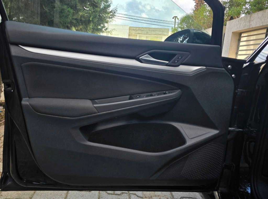 Volkswagen Golf8 essence  🔁 on accepte l échange des voitures