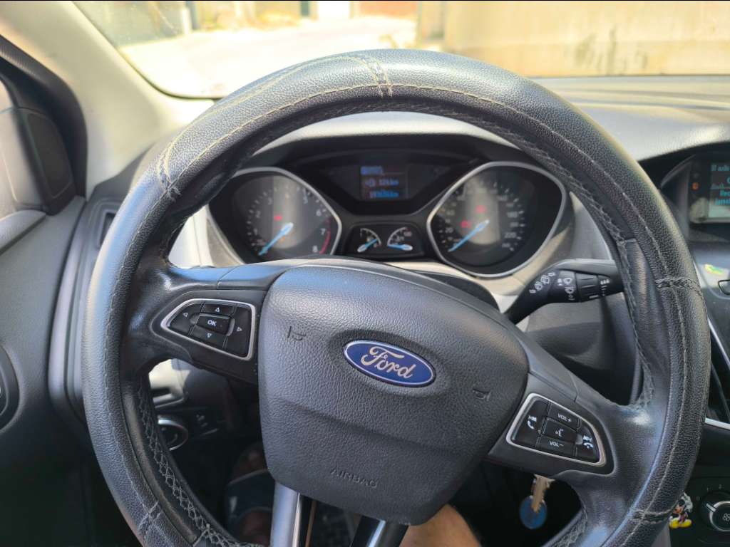 Ford Focus BVA 2016