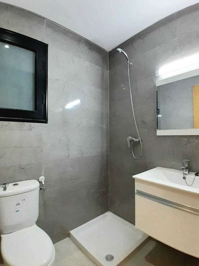 A vendre appartement type S+0 situé a sahloul 4