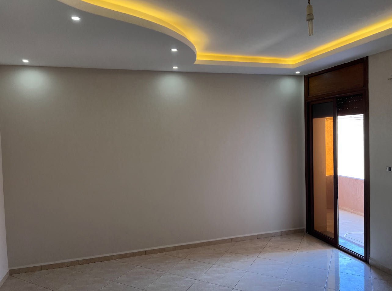 Appartement  S+3 pour une location longue durée dans un quartier calme en plein centre ville