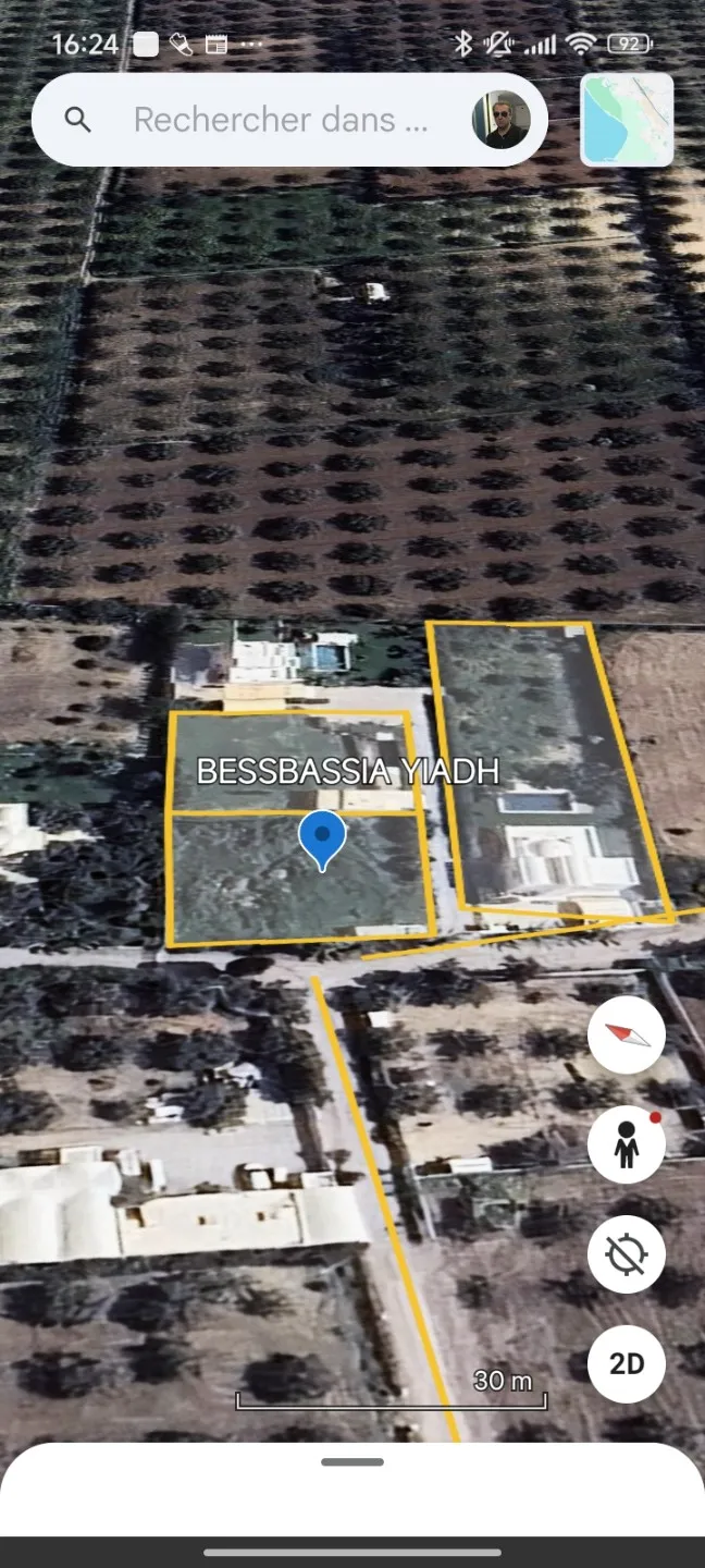 Terrain de rêve de 1000 m2 à 10' de la plage de Yasmine hammamet.