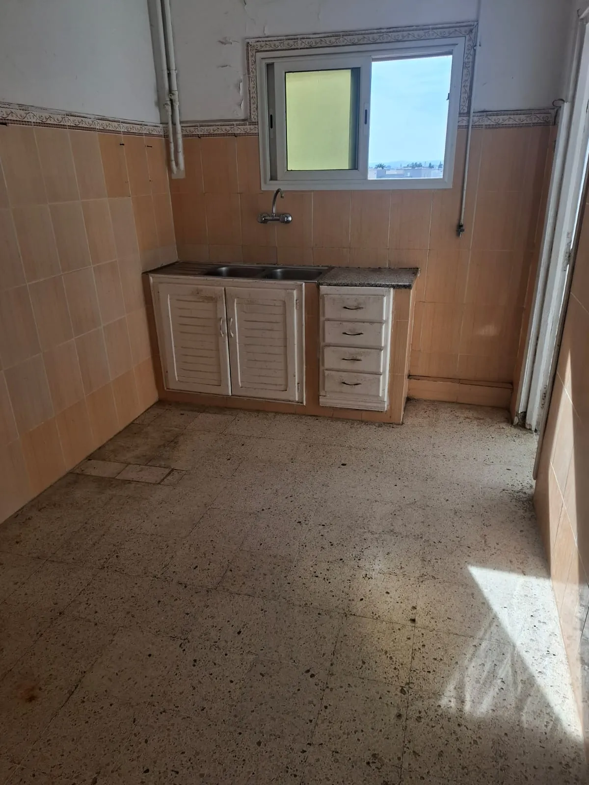 un appartement s+2 a louer situé a Khaznadar